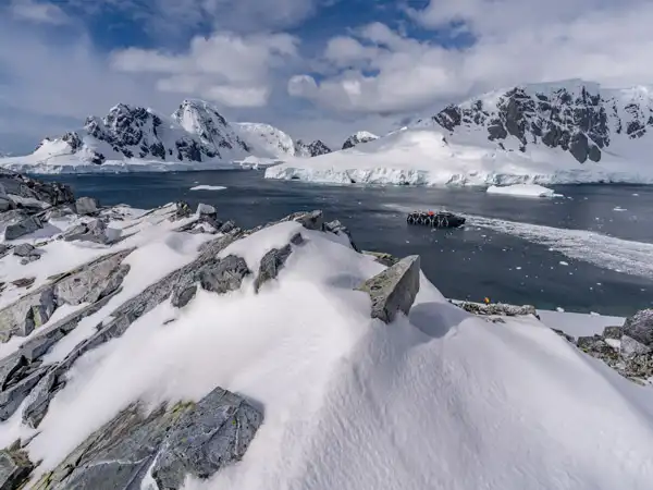 What is an air-cruise?