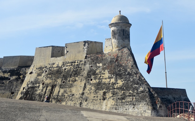 cartagena colombia ramparts flag castillo de san felipe de barajas