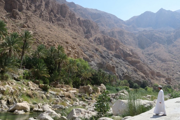Oman travel valley