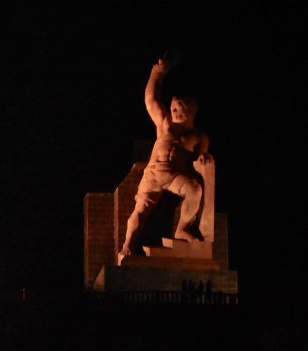 El Pipila statue night Guanajuato