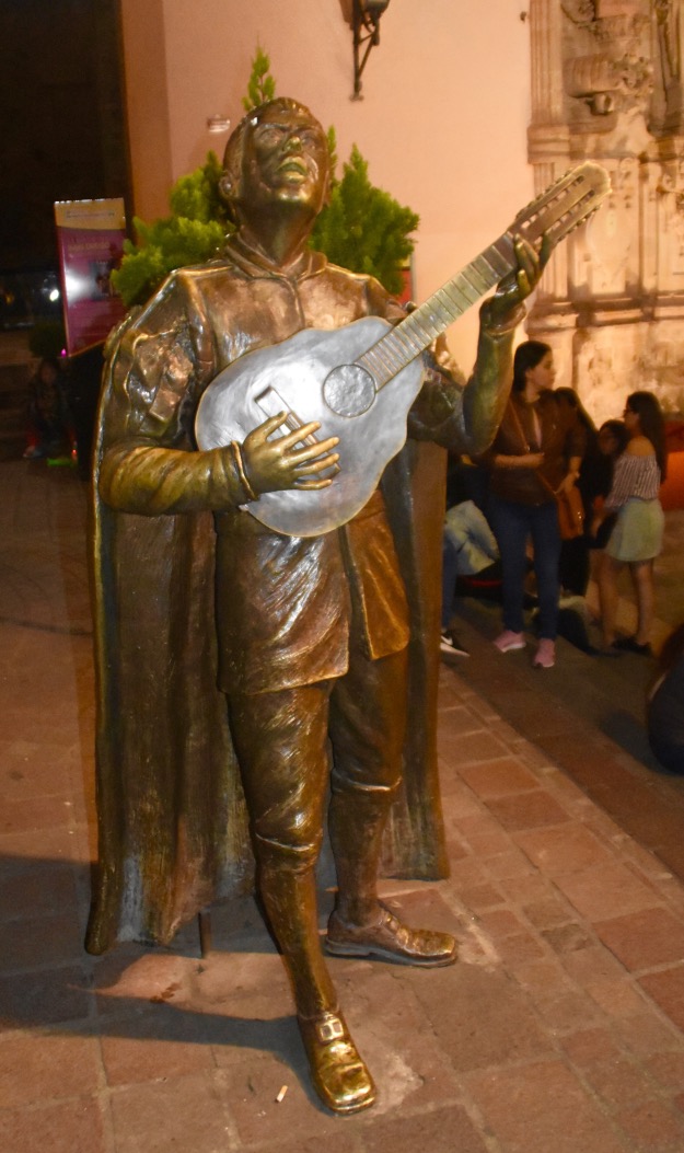 Callejoneadas Statue Guanajuato