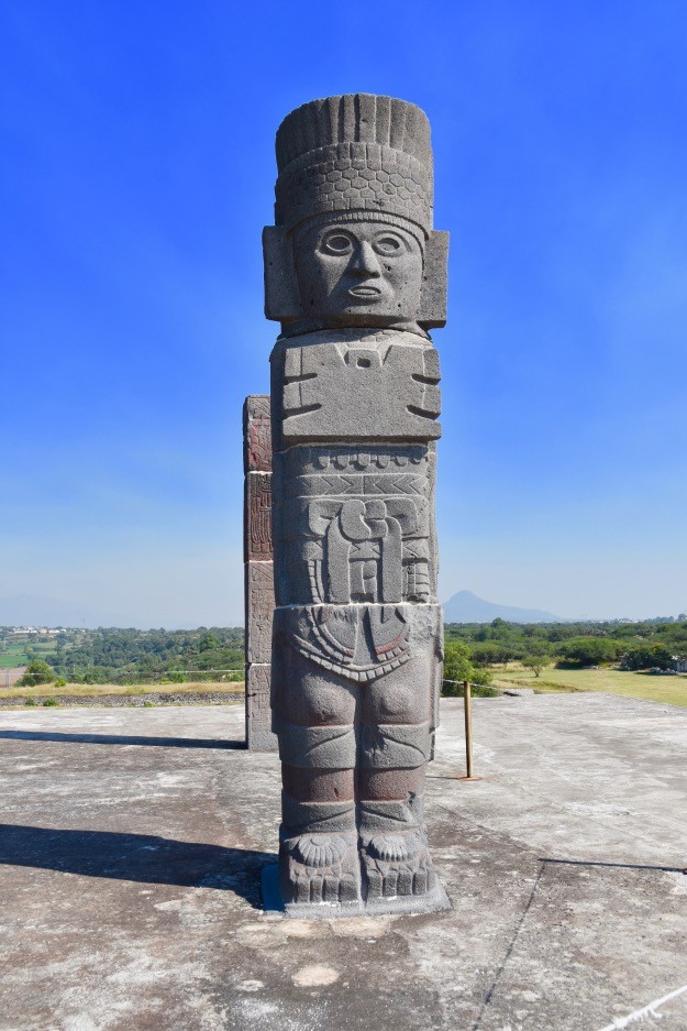 Atlantean statue Tula