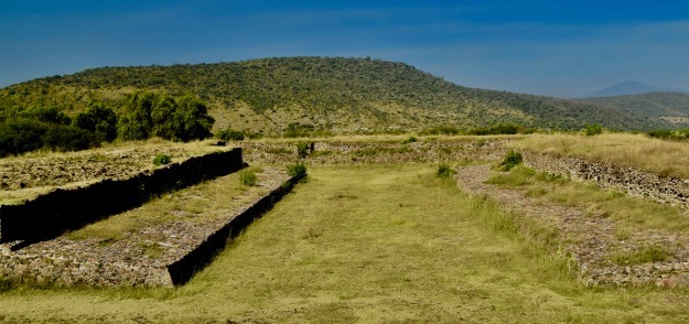 Aztec ball court ullamaliztli