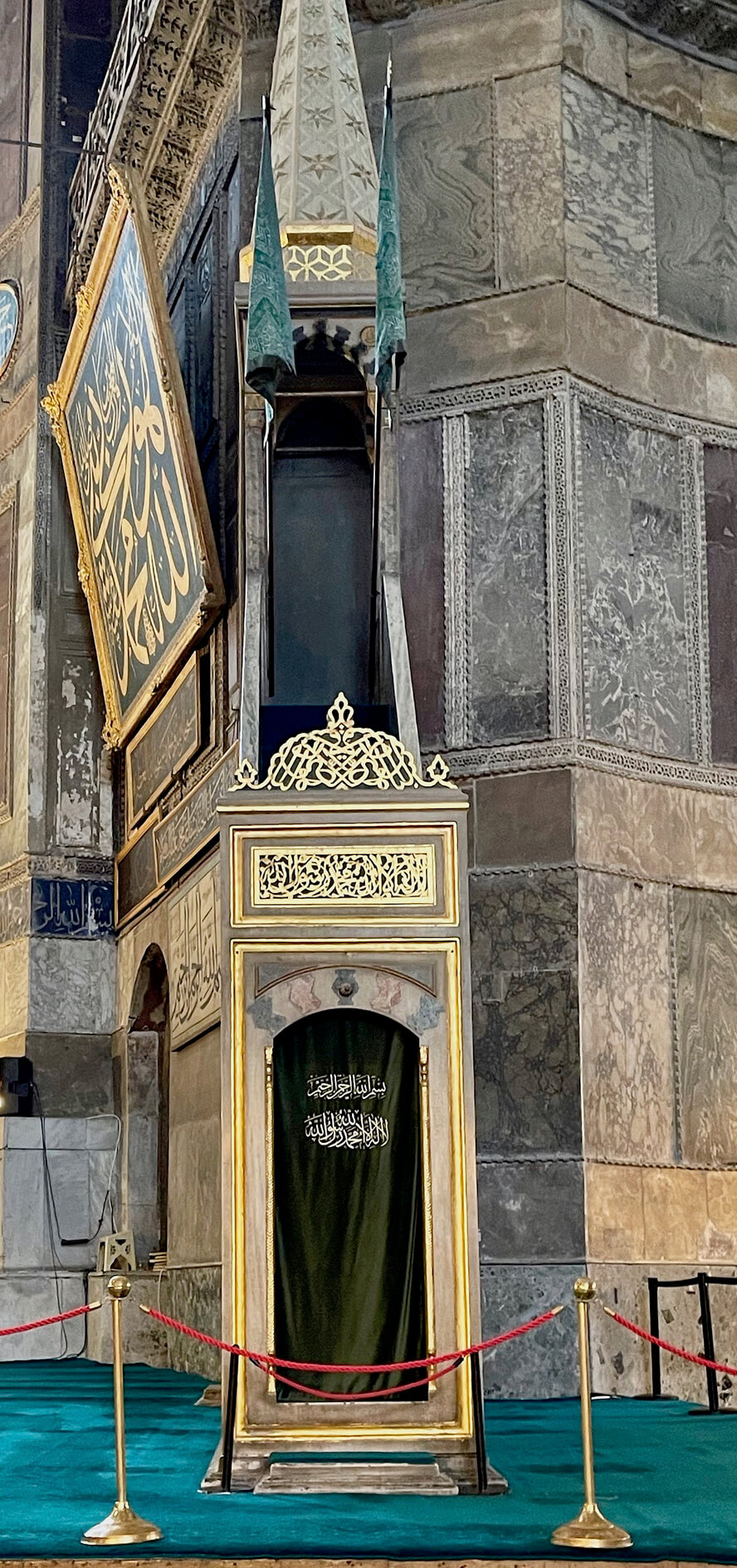 Hagia Sophia Minbar. Hagia Sophia – Church, Mosque or Museum?