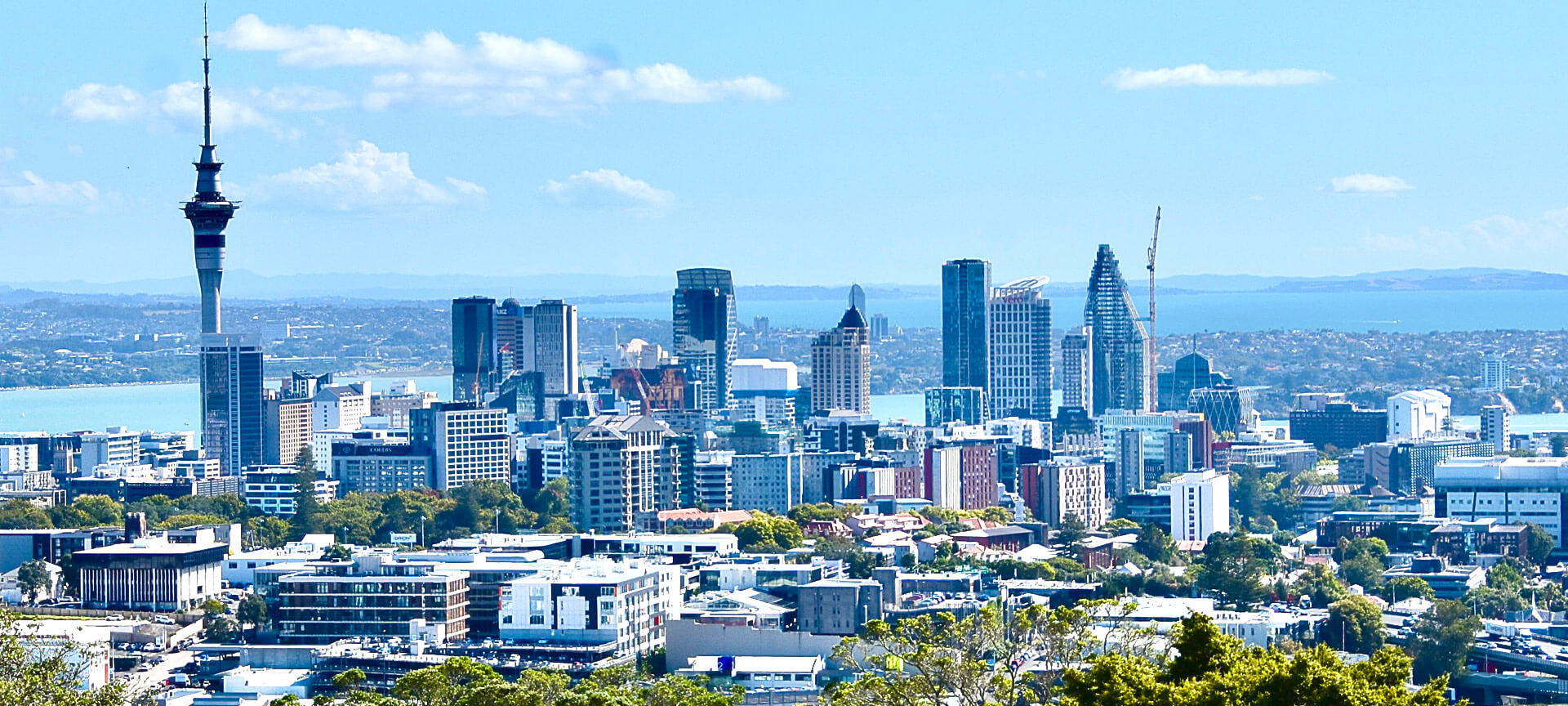 Auckland - New Zealand's Oceanic Metropolis
