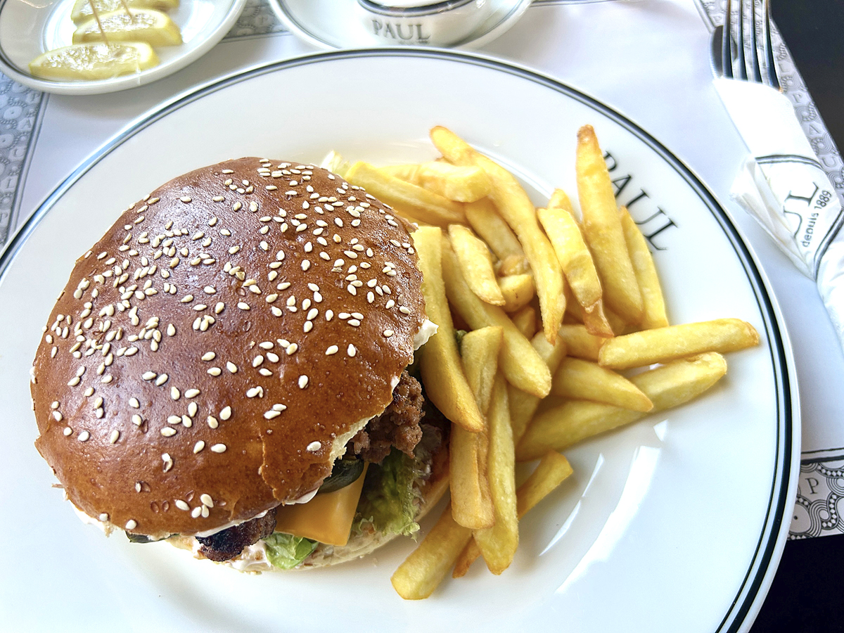 Proper Burger, Paul Restaurant, Marrakech