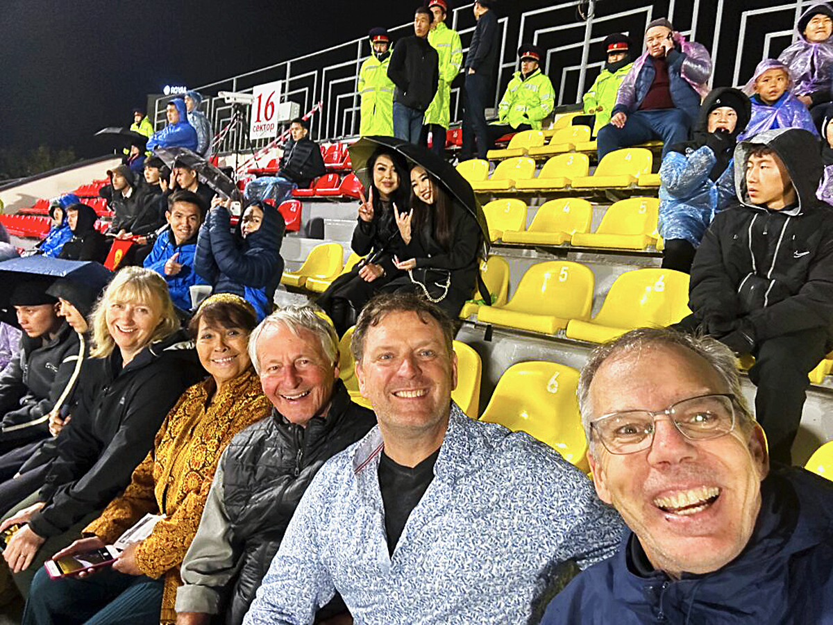 Cheering Team Kyrgyz. Photo by Ken Powell.