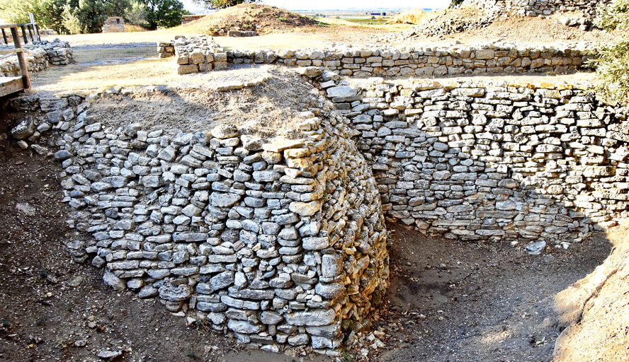 Walls of Troy I. Troy – Walking with Achilles, Ajax & Agamemnon