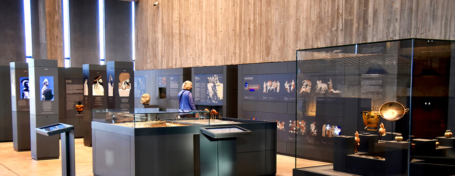 Alison in the Museum. Troy – Walking with Achilles, Ajax & Agamemnon