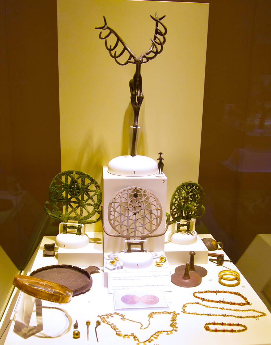 Museum of Anatolian Civilizations - jewelry and other relics