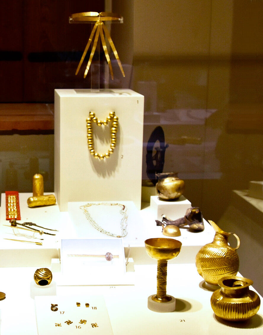 Museum of Anatolian Civilizations - golden objects