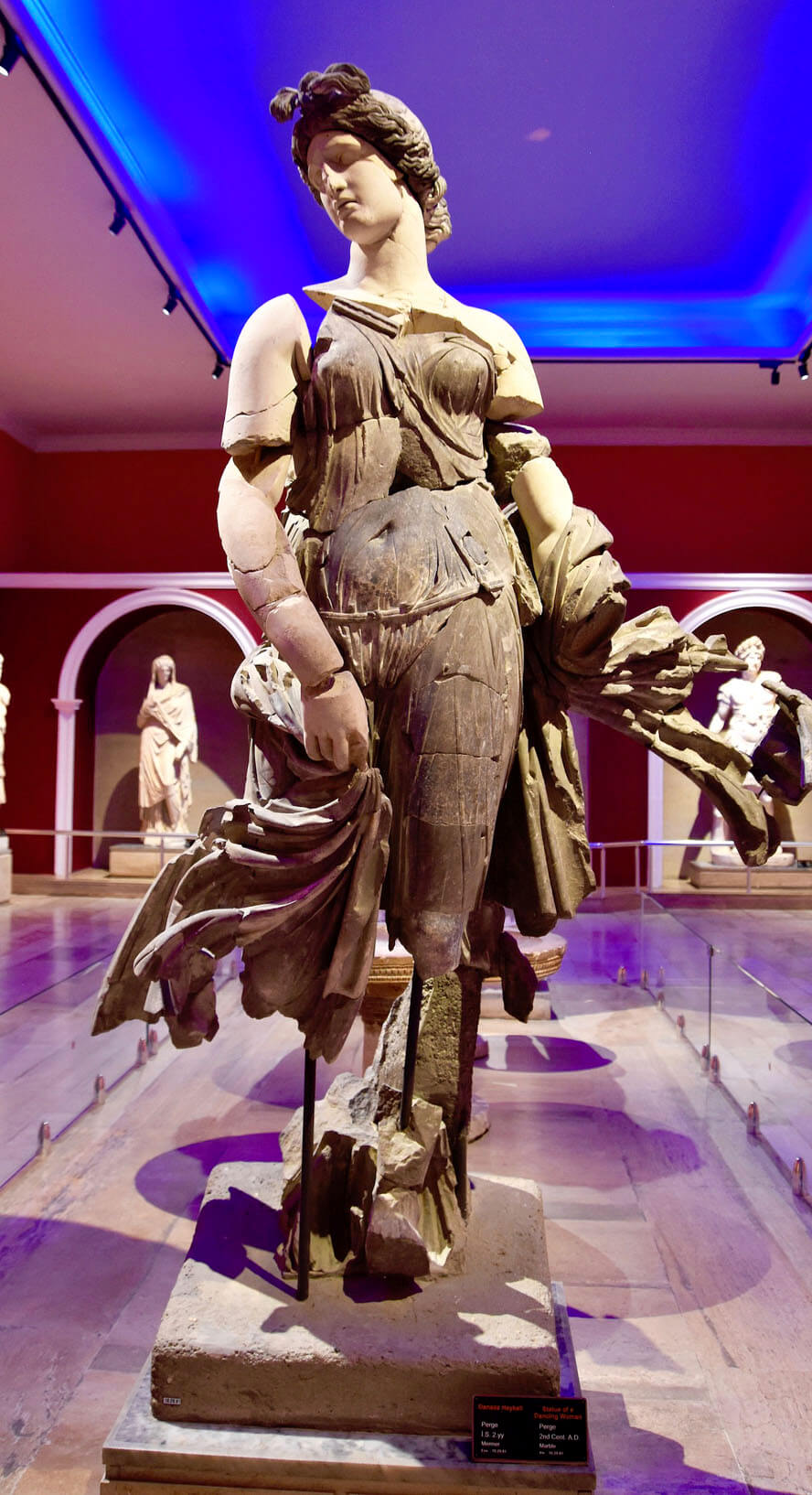 Dancing Woman – Perge