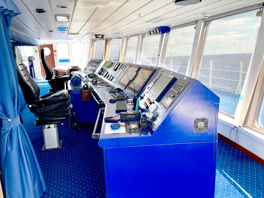 Bridge of the Aranui 5