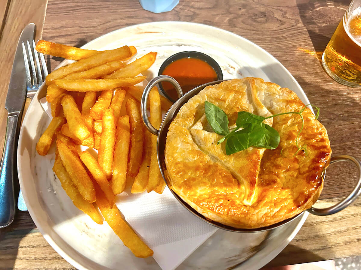 Mushroon & Steak Pie