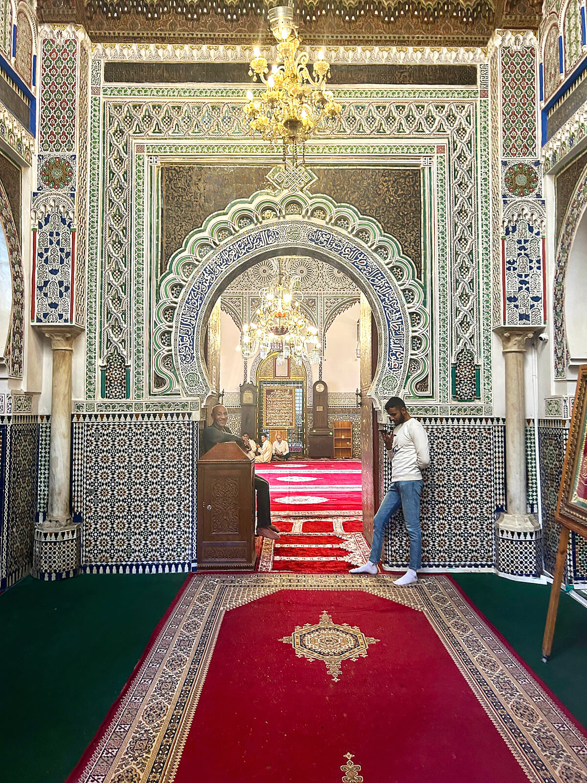 Looking into the Mausoleum od Moulay Idris II