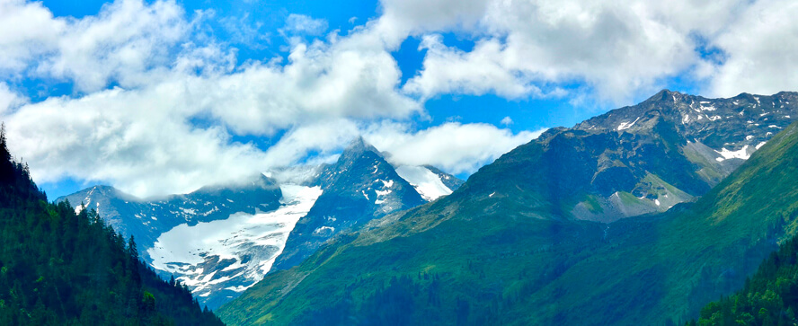 Glaciers on the Glacier Express Route
