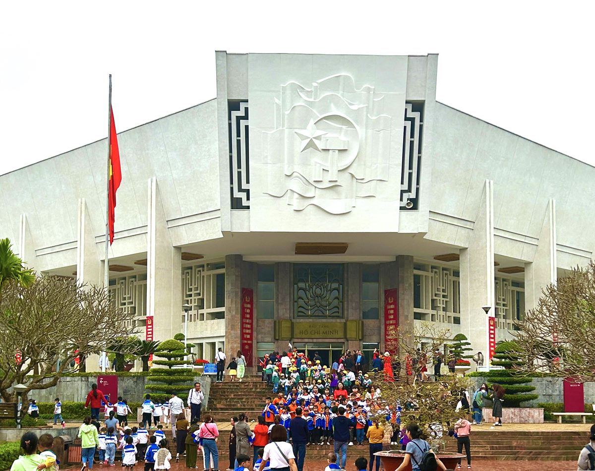 Ho Chi Minh Museum