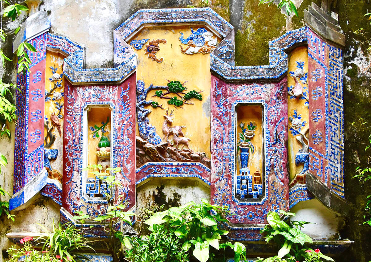 Ornamental Ceramic Altar