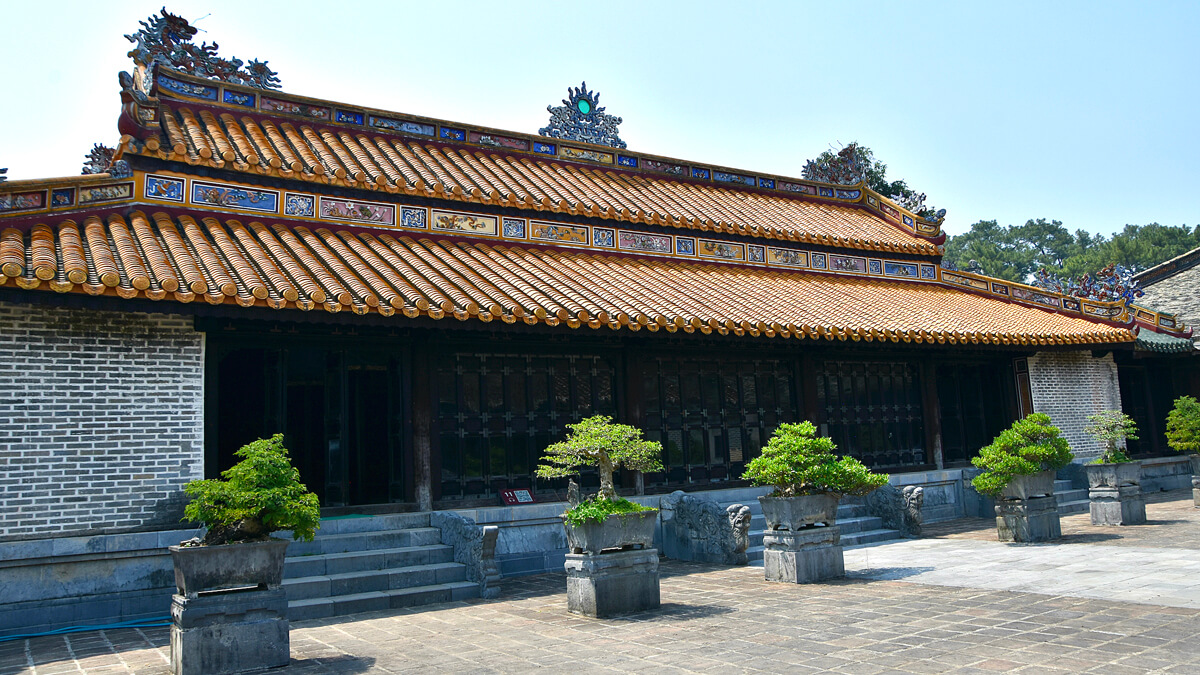 Chi Khiem Temple