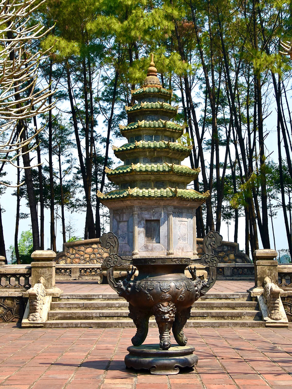 Stupa of Hoa Thuong Thich Don Hau