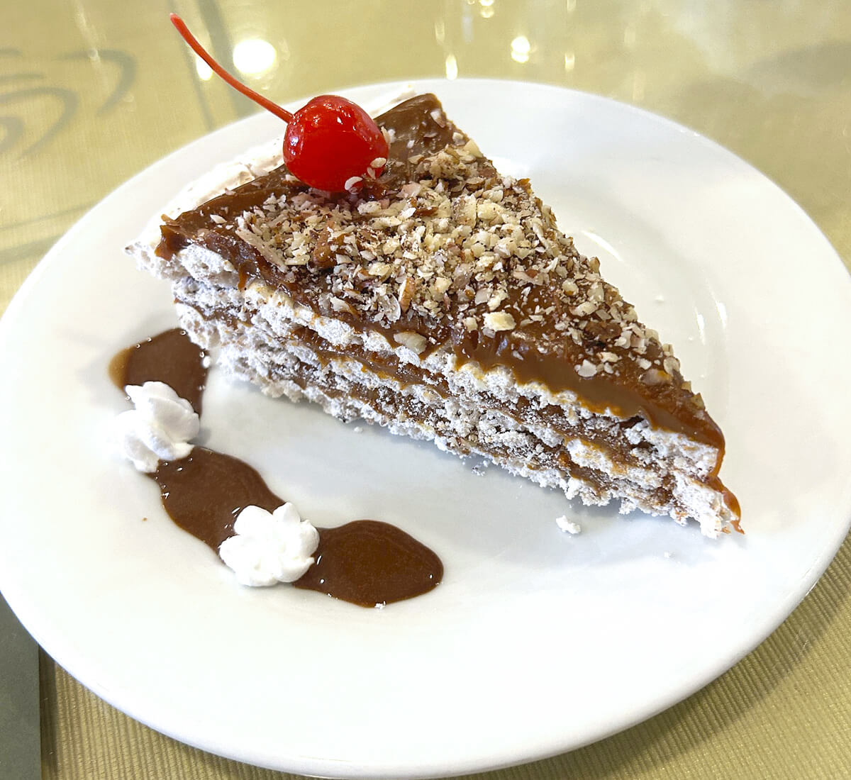 Meringue & Caramel Dessert