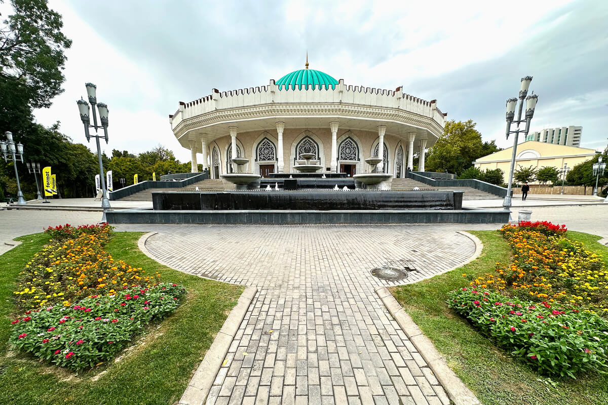Tashkent. Photo by Jonathan Hodgson.
