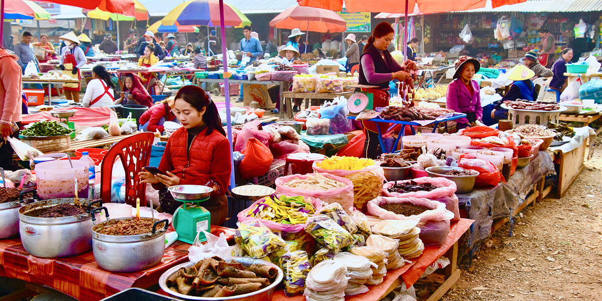 Phonsavan Market