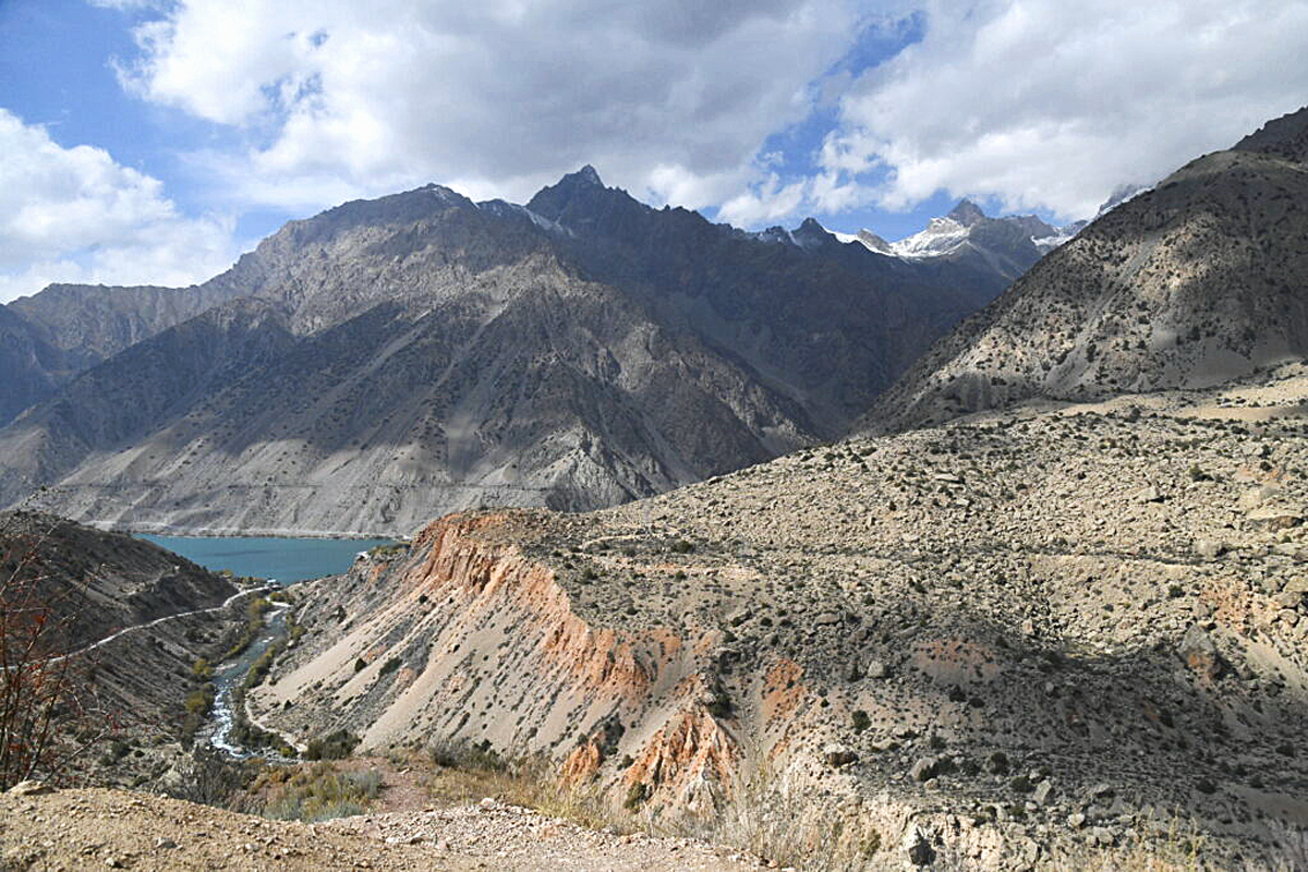 Mountains. Photo by Ken Powell.