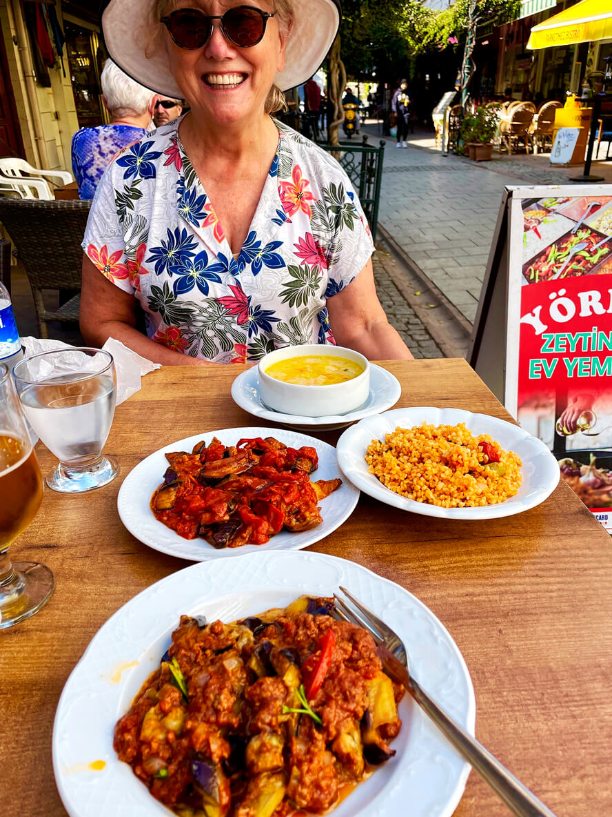 Lunch at Tat Restaurant, Selcuk. The Ephesus Museum, Selcuk, Turkey.