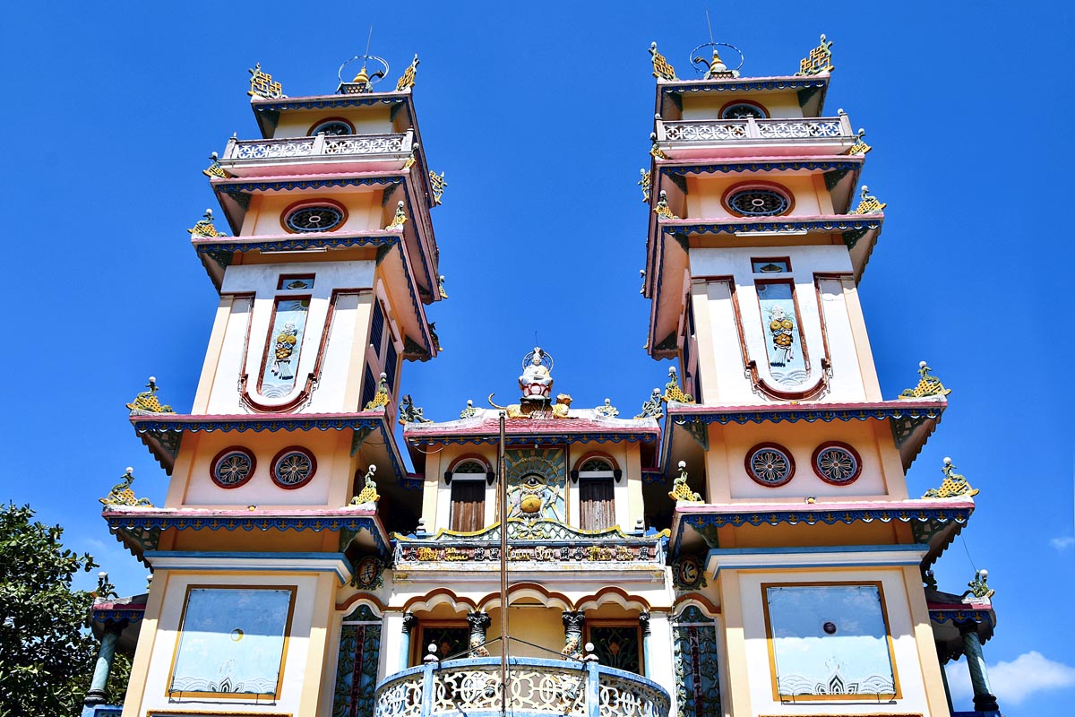 Cao Dai Temple