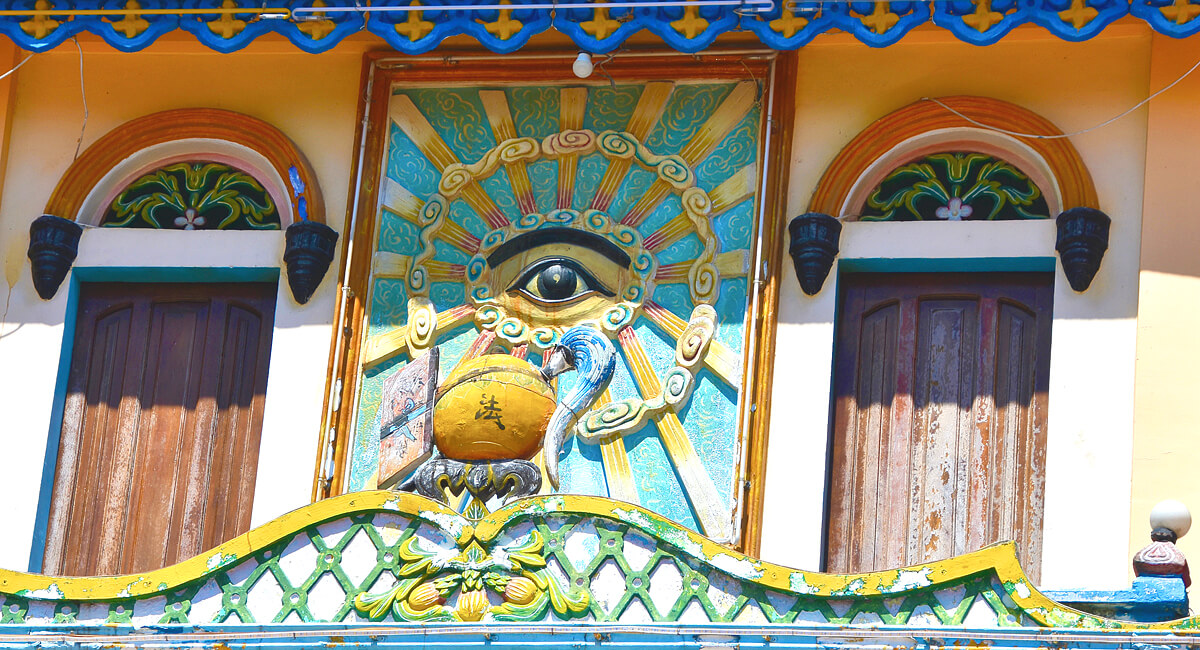 The Divine Eye of Cao Dai