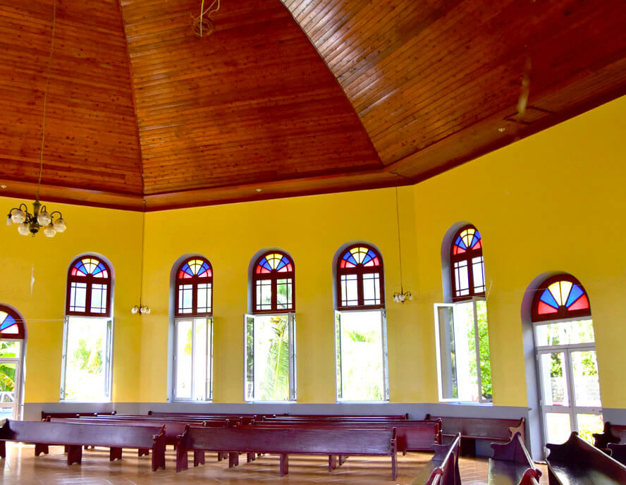 Papetoia Protestant Temple Interior