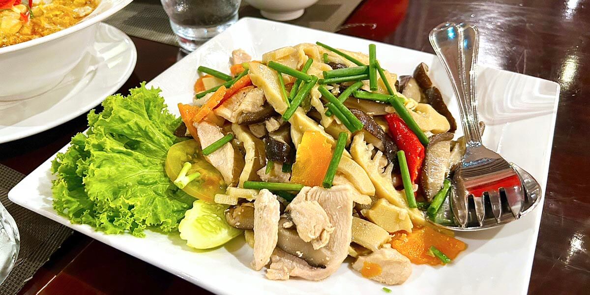Stir Fried Bamboo Shoots with Chicken
