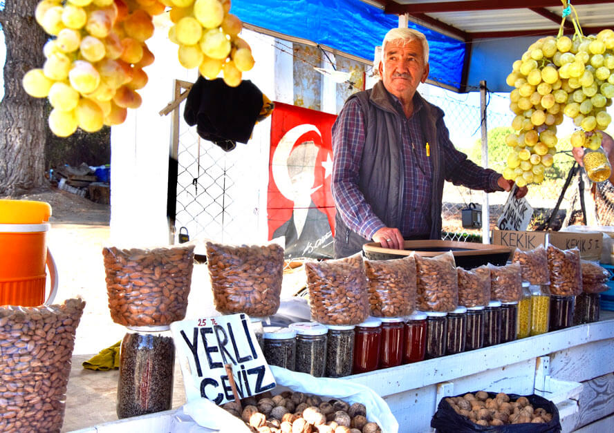 Rural Nut Salesman on the Way to Pergamon. Pergamon – Visiting Turkey’s Roman Stronghold.