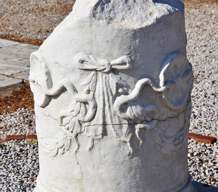 Symbol of Asclepius. Galen and the Asclepeion of Pergamon.
