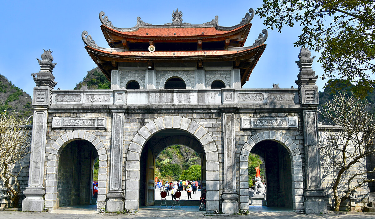 Hoa Lu Capital Gate