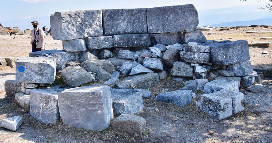 The Dying Gaul Site. Pergamon – Visiting Turkey’s Roman Stronghold.