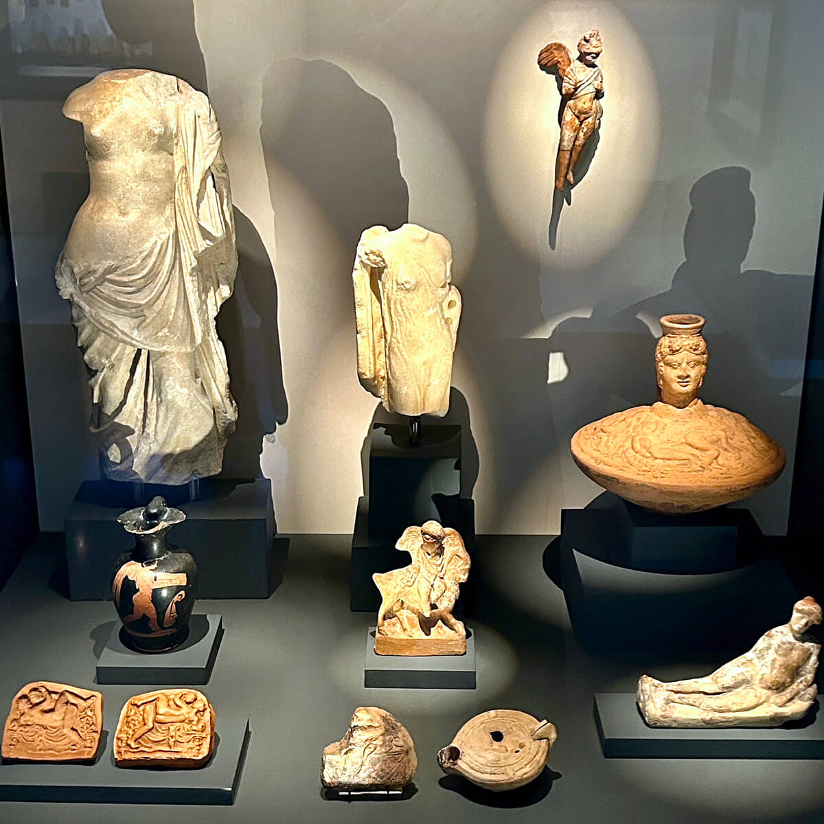 Macedonian Love Objects