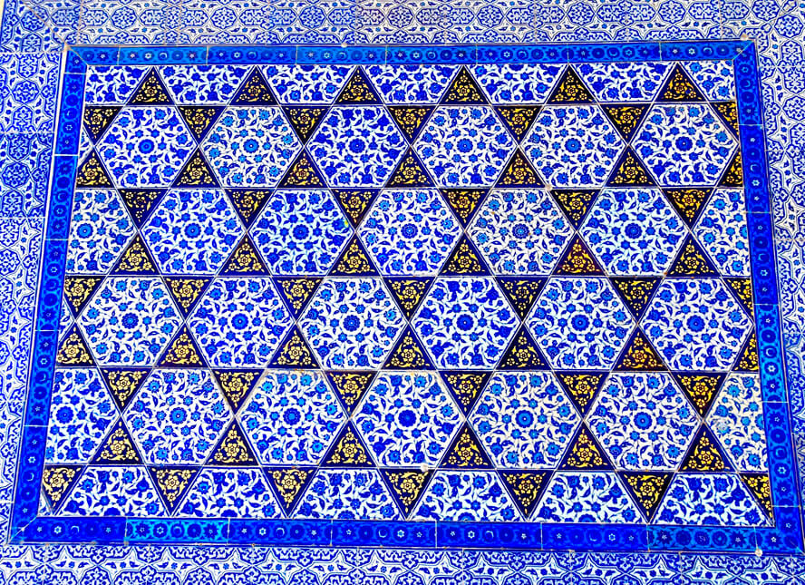 Tile in the Baghdad Kiosk