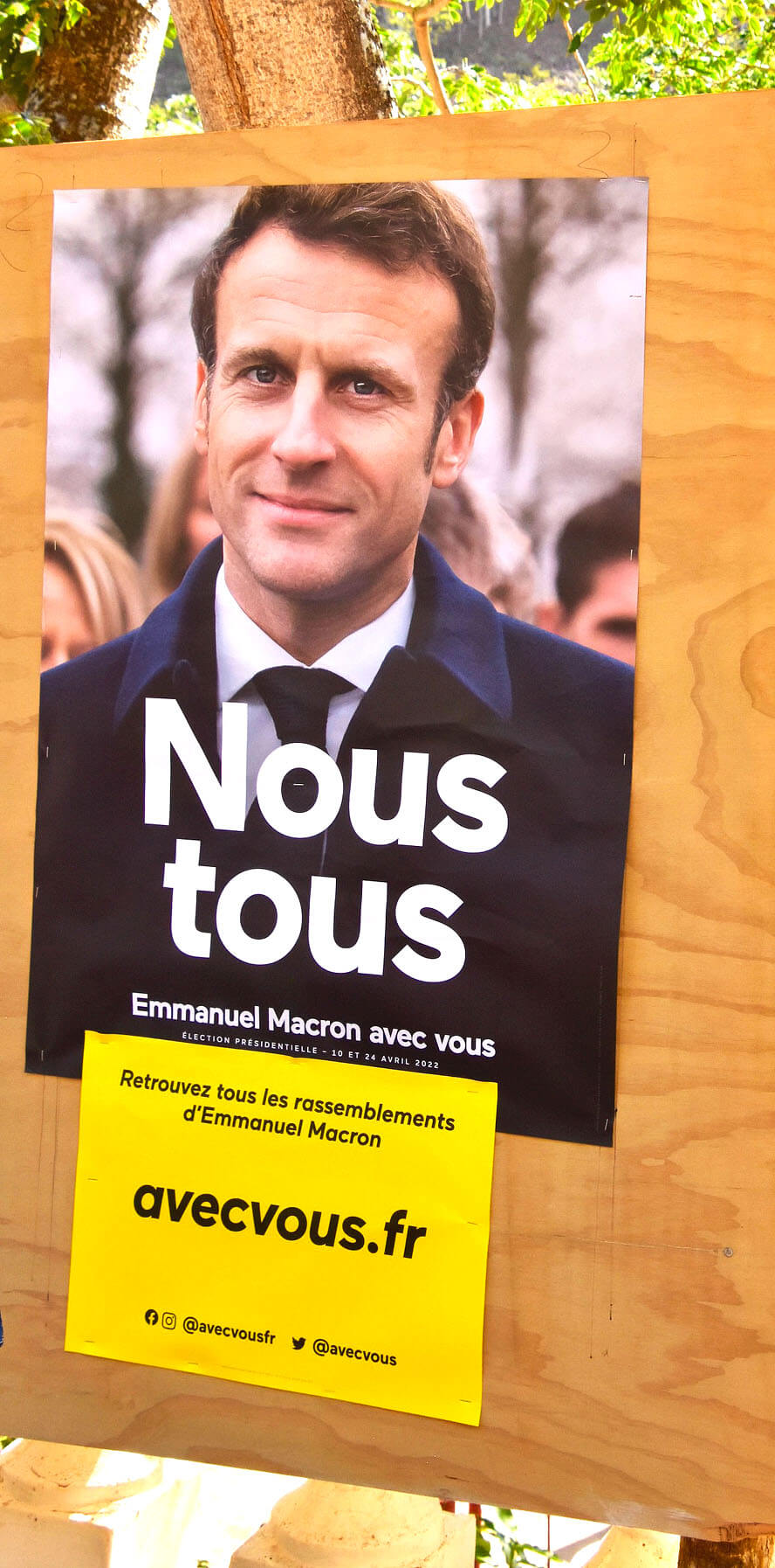 Vote for Macron