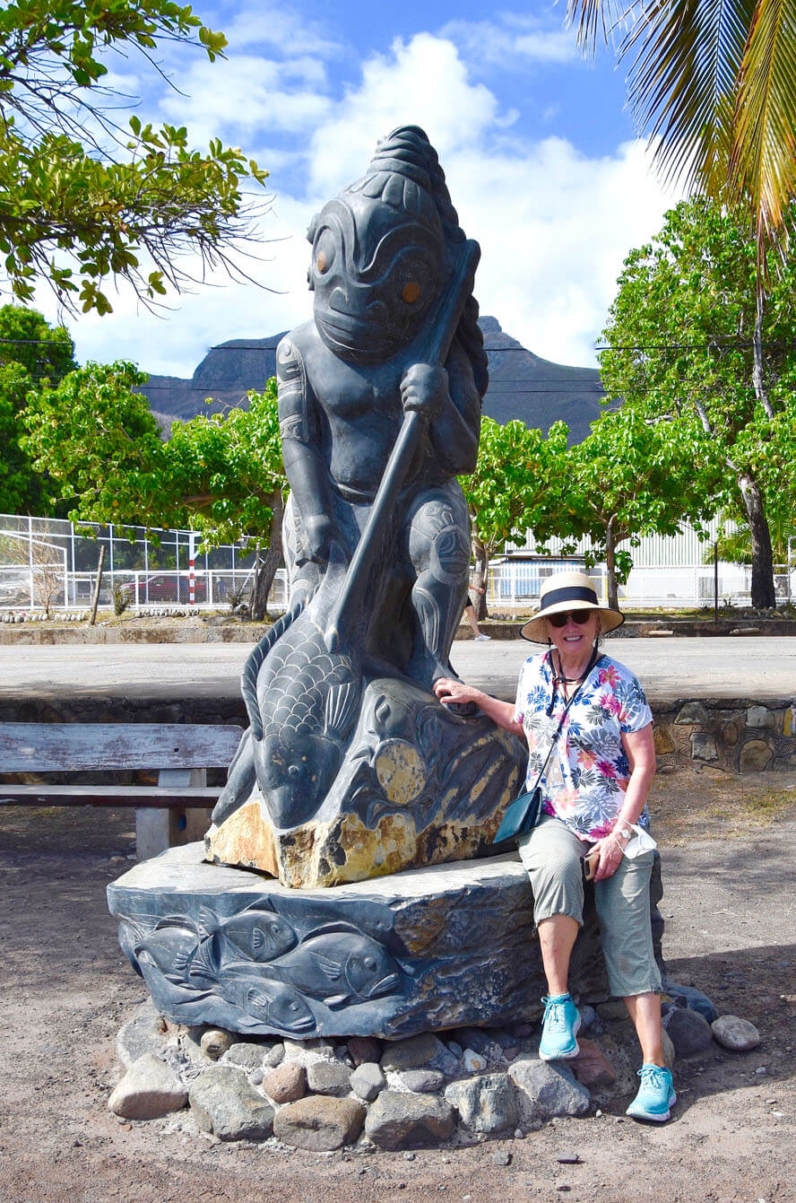 Alison with a Sea Moai on Hakahau Waterfront