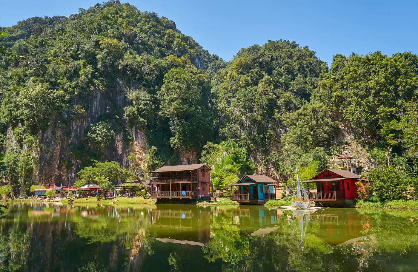 Wooden Houses Lake Perak | Location: Ipoh, Malaysia