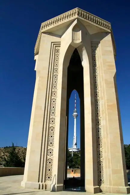 Shahidlar Monument | Location: Baku, Azerbaijan