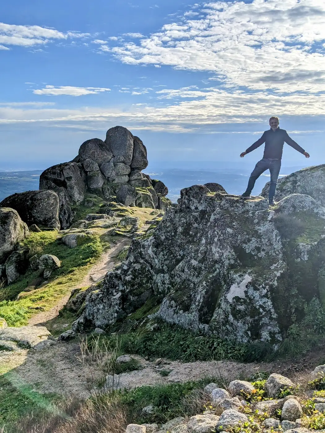 Monsanto Castle Hike | Location: Portugal