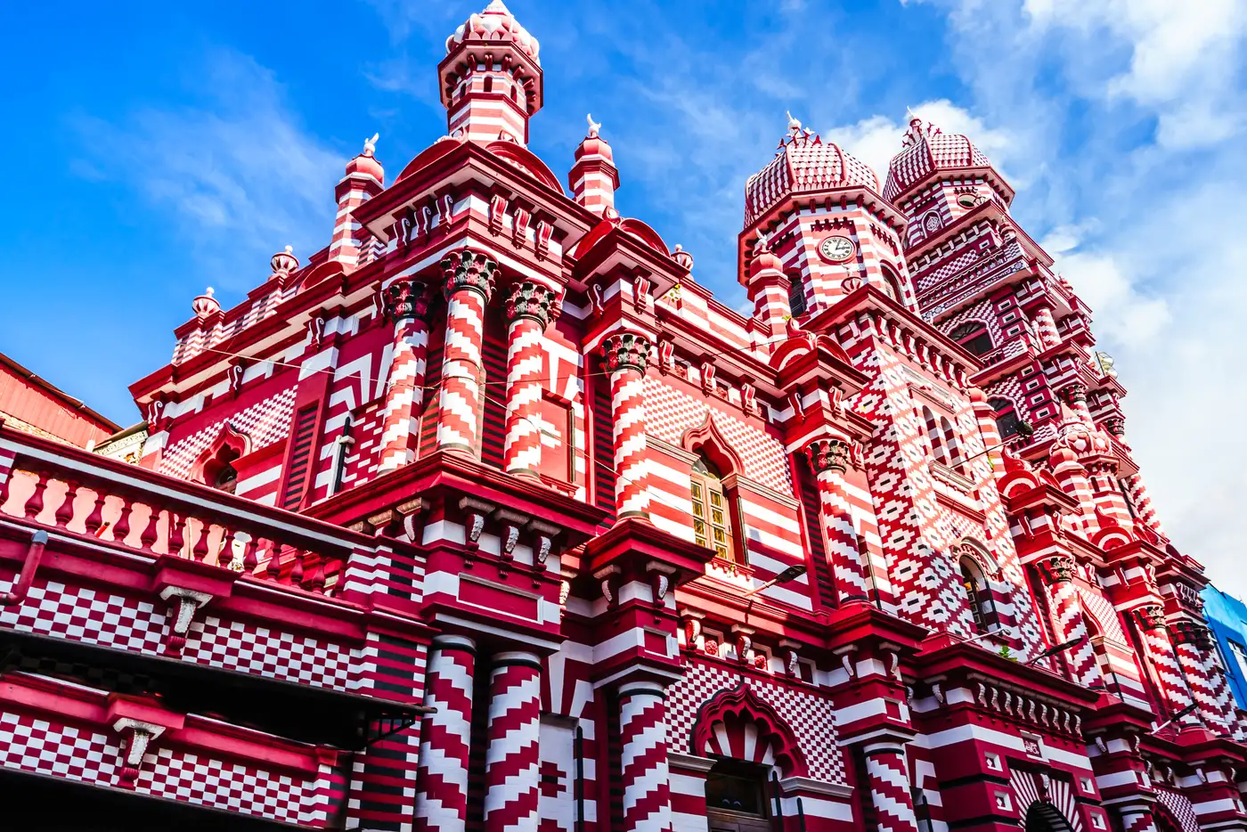 Jami Ul Alfar Mosque in Colombo | Location: Colombo, Sri Lanka