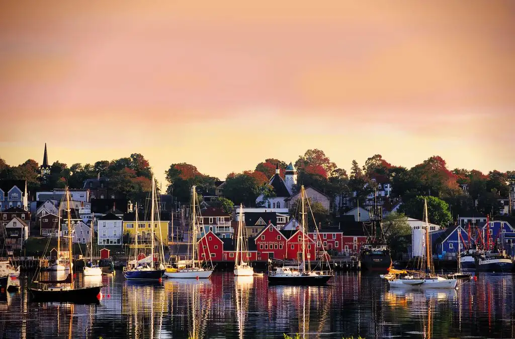 Lunenberg | Location: Canada