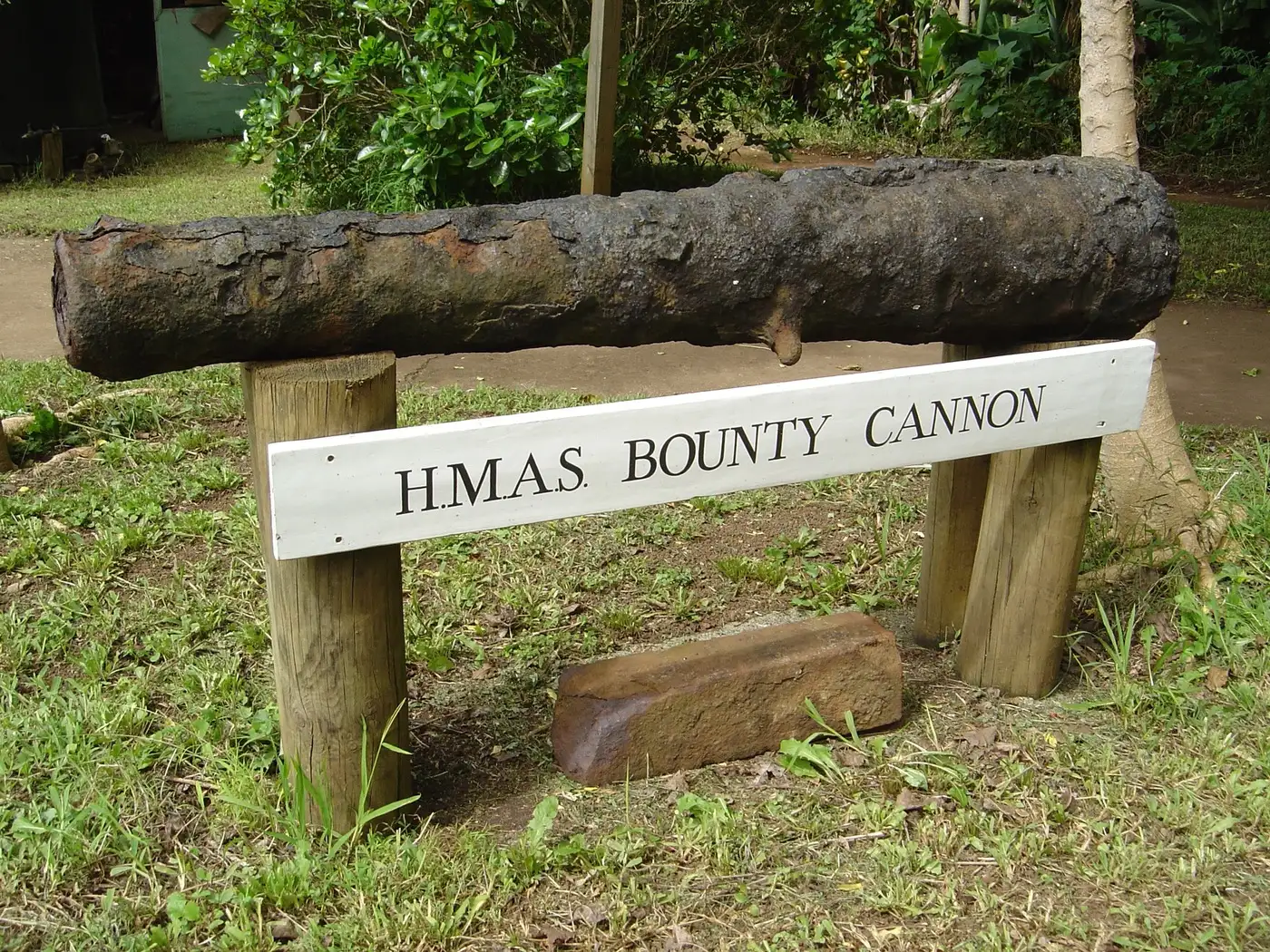 Bounty Cannon - Pitcairn | Location: French Polynesia