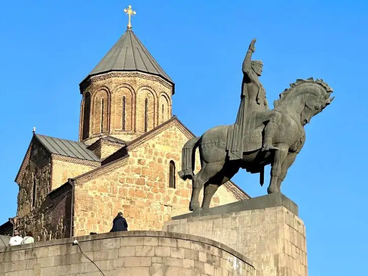 Statue of King Vakhtang Gorgasali | Location: Tbilisi, Georgia