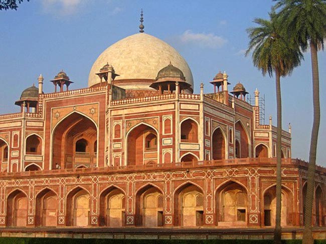The tomb of the Mughal Emperor Humayun | Location: Delhi,  India