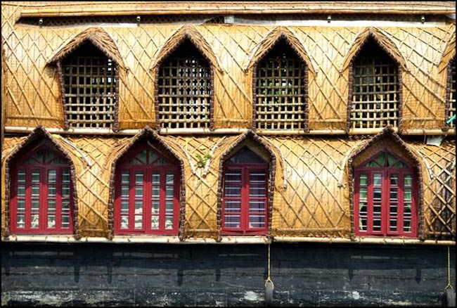 Architecture from the coastal town of Kerala | Location: Kochi,  India